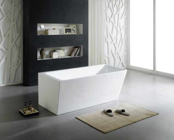 Avis Back to Wall Bathtub