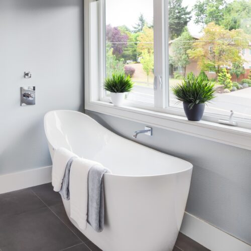 Evie Free Standing Bathtub Matte White